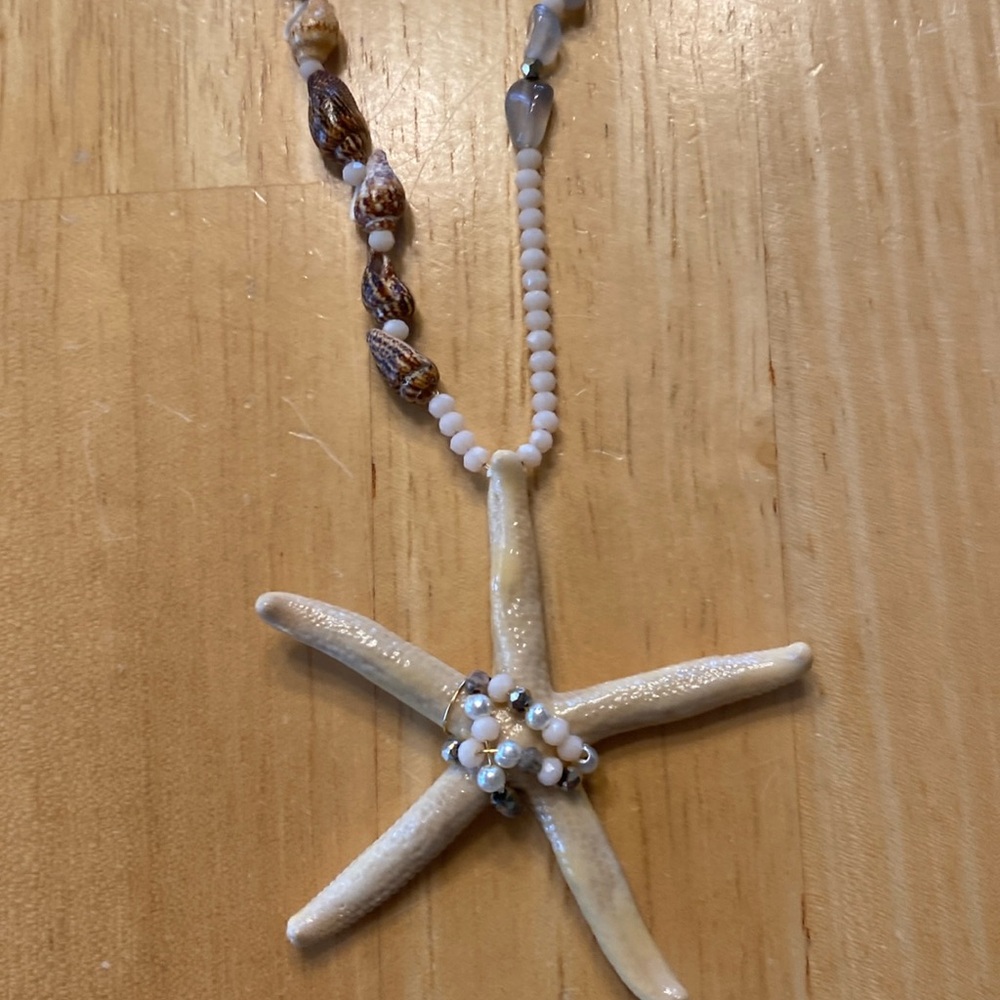 Starfish necklace never worn